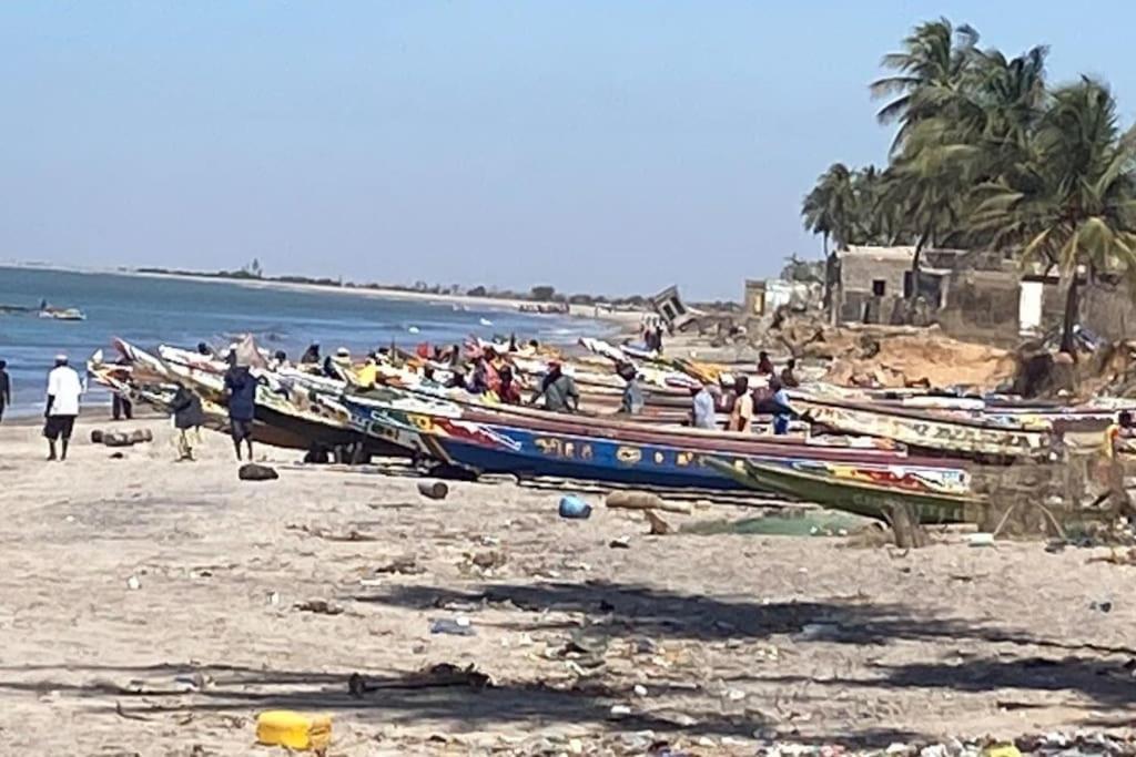 Case Beach Ngalou Sessene Exteriör bild